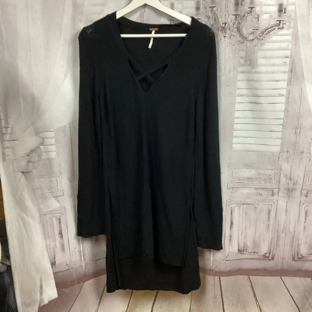 Free People Criss- Cross Tunic Sweater Black M